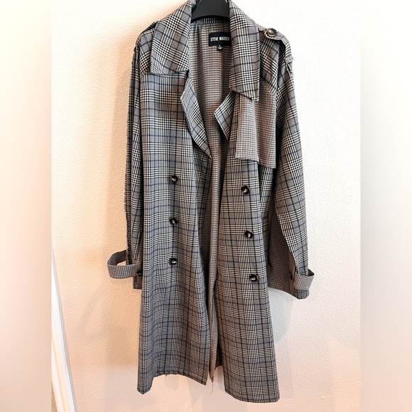Steve Madden Jackets & Blazers - Steve Madden Black and Gray Plaid Trench Coat